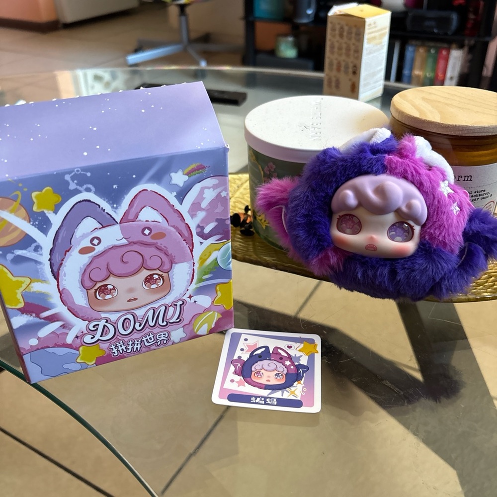 Domi PinPin world plush pendant